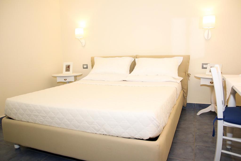 Anthos Casa Vacanze Sant'Omero Room photo